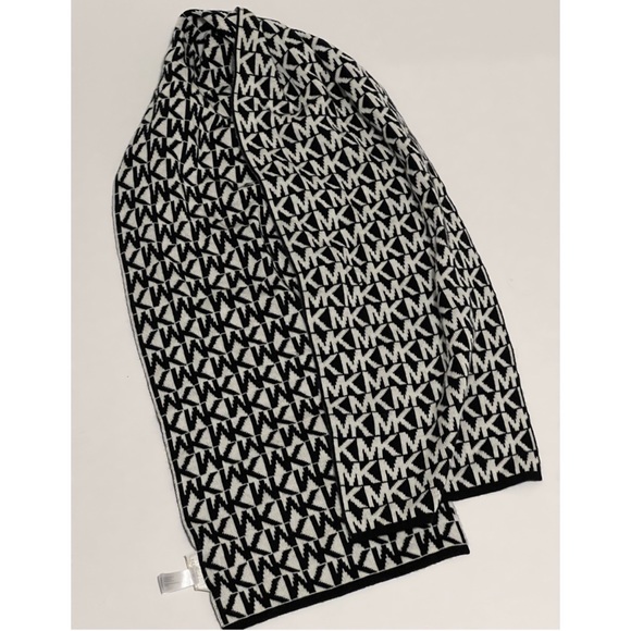 White and Black Michael Kors Scarf - Picture 1 of 3